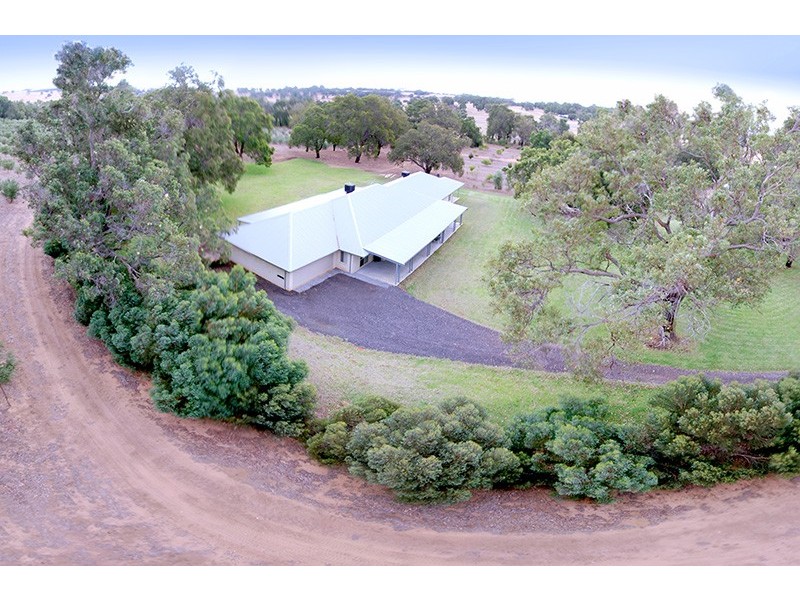 69 Hancock Place, Gingin WA 6503