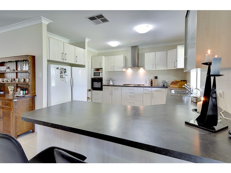 69 Hancock Place, Gingin WA 6503