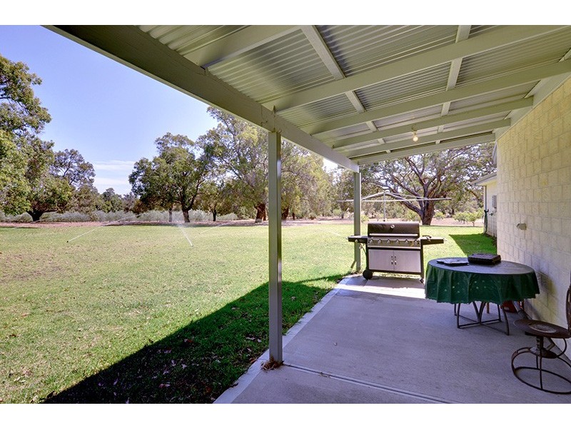 69 Hancock Place, Gingin WA 6503