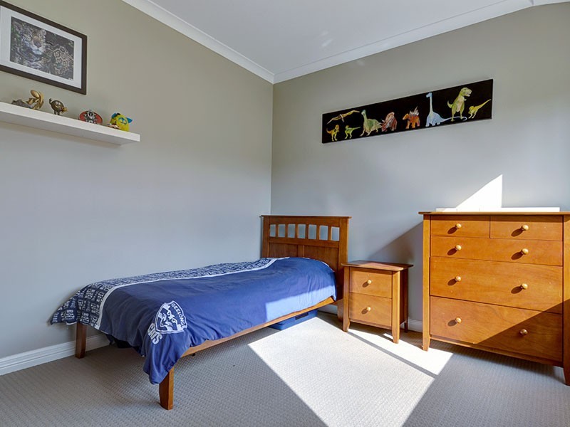 32 Kippilaw Loop, Carramar WA 6031