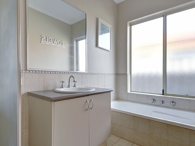 32 Kippilaw Loop, Carramar WA 6031