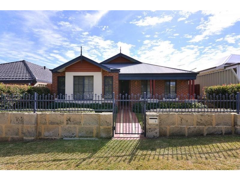 3 Provost Way, Tapping WA 6065