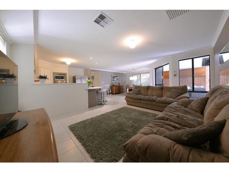 3 Provost Way, Tapping WA 6065