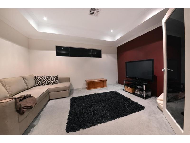 3 Provost Way, Tapping WA 6065