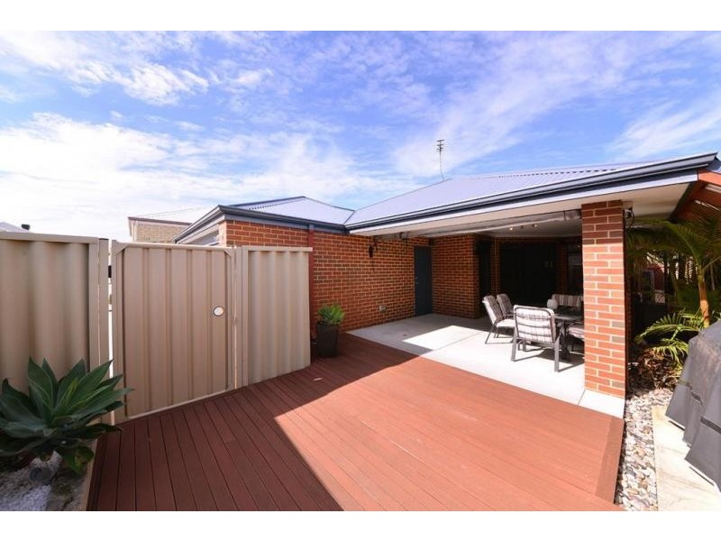 3 Provost Way, Tapping WA 6065