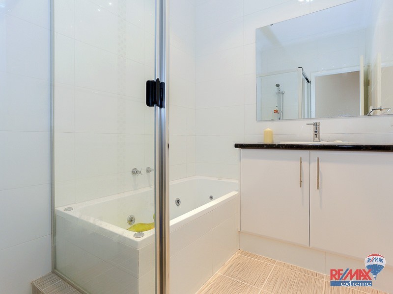 3/24 Santa Rosalia Vista, Sinagra WA 6065