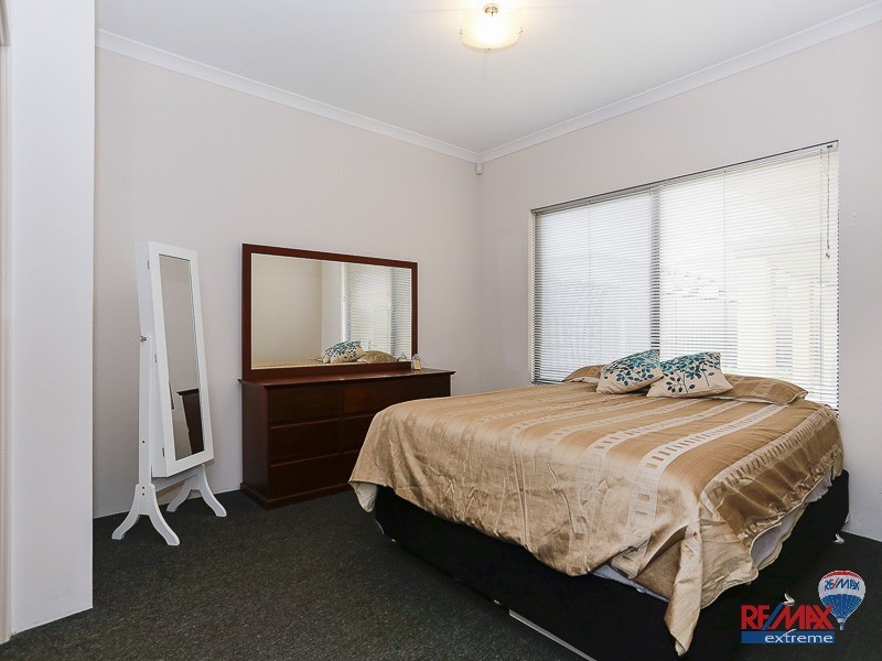 30 Sawtooth Bend, Banksia Grove WA 6031