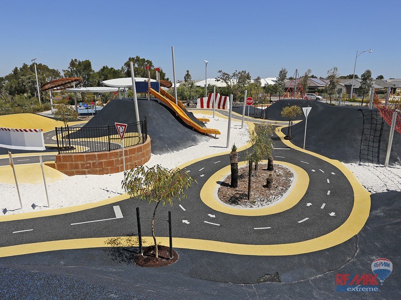 30 Sawtooth Bend, Banksia Grove WA 6031