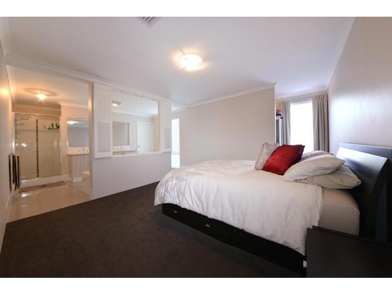 10 Sanmaria Way, Alkimos WA 6038