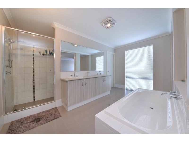 10 Sanmaria Way, Alkimos WA 6038