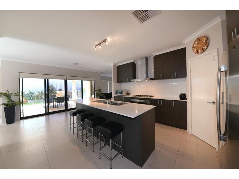 10 Sanmaria Way, Alkimos WA 6038