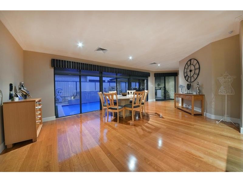 65 Nankeen Circle, Tapping WA 6065