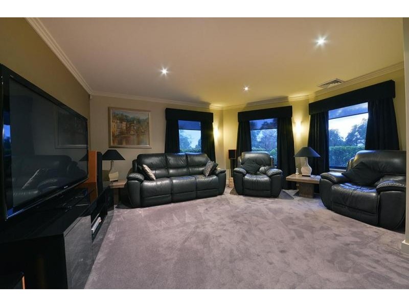 65 Nankeen Circle, Tapping WA 6065