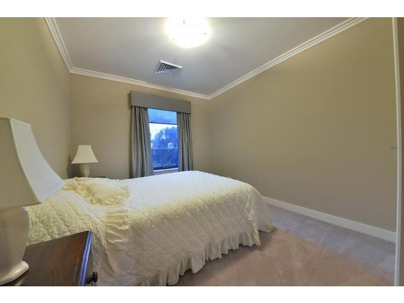 65 Nankeen Circle, Tapping WA 6065