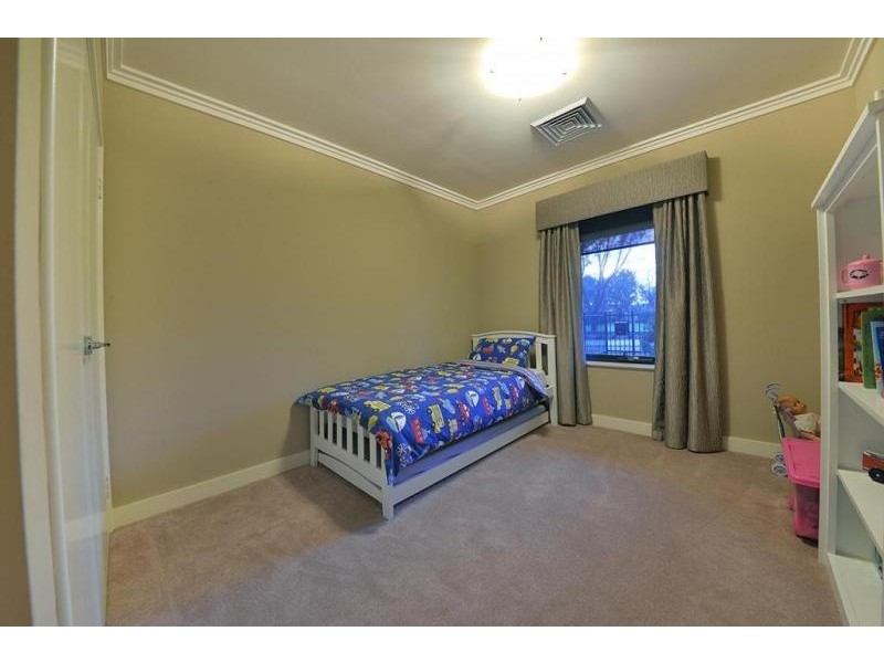 65 Nankeen Circle, Tapping WA 6065