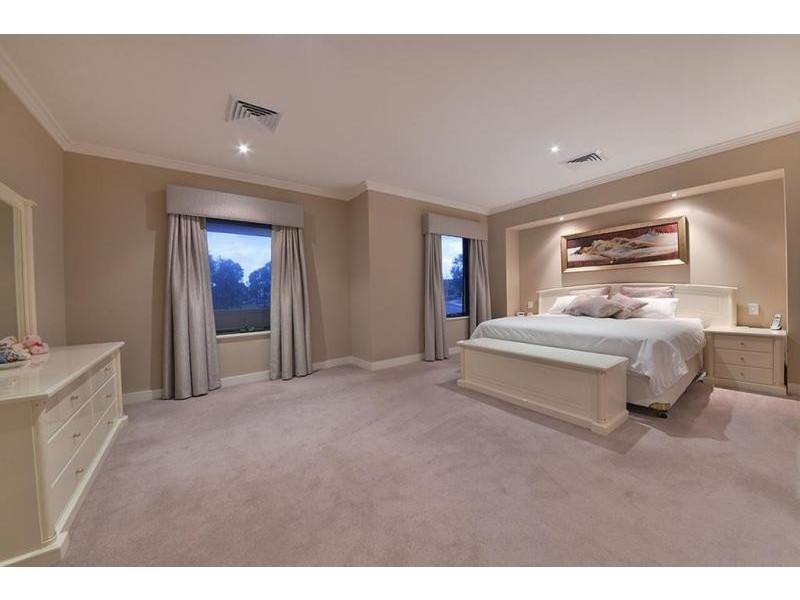 65 Nankeen Circle, Tapping WA 6065