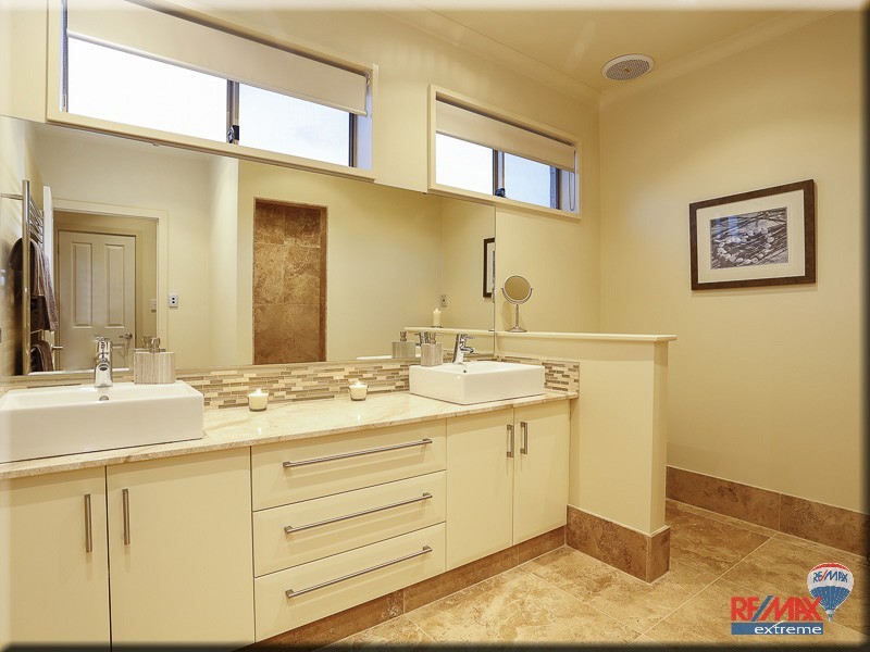 14 Teraglin Vista, Yanchep WA 6035