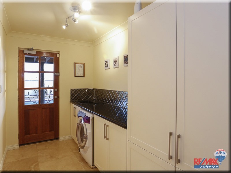 14 Teraglin Vista, Yanchep WA 6035