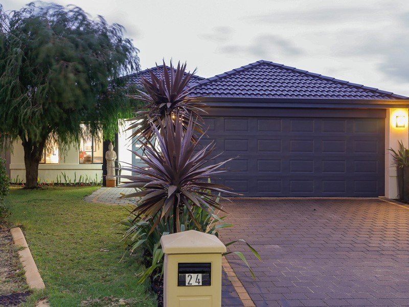 24 Gilbank Crescent, Kinross WA 6028