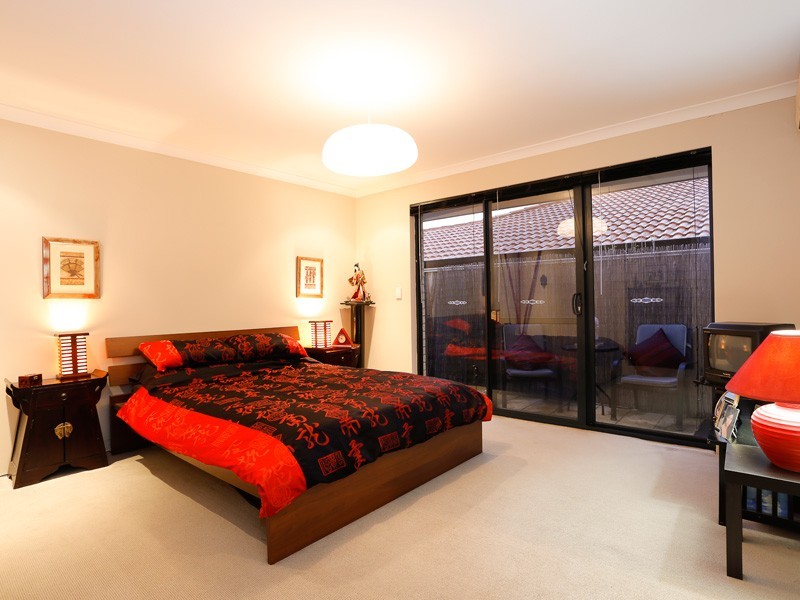 24 Gilbank Crescent, Kinross WA 6028