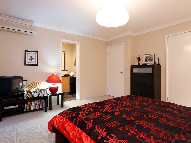 24 Gilbank Crescent, Kinross WA 6028