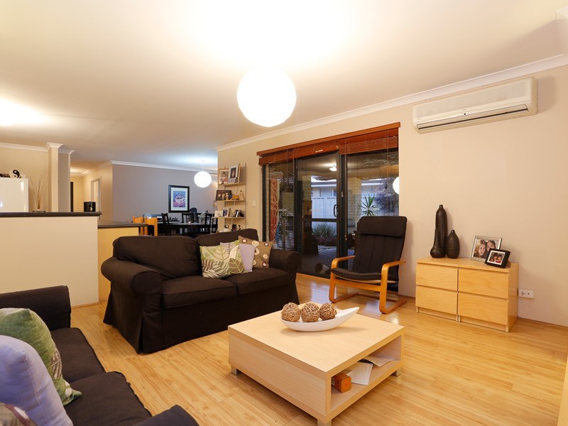 24 Gilbank Crescent, Kinross WA 6028