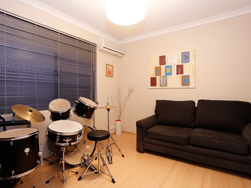 24 Gilbank Crescent, Kinross WA 6028