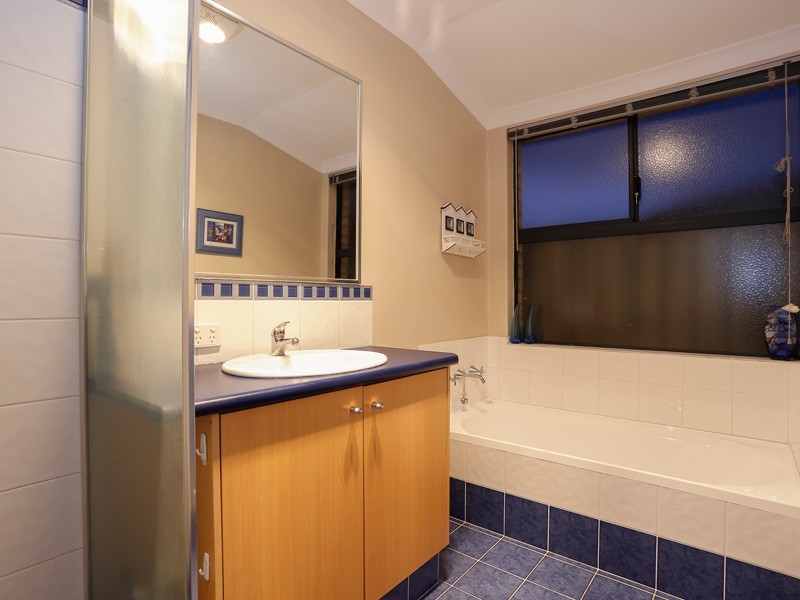 24 Gilbank Crescent, Kinross WA 6028