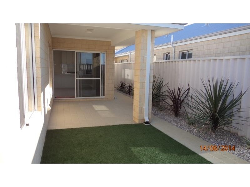 12 Altrincham Grove, Butler WA 6036