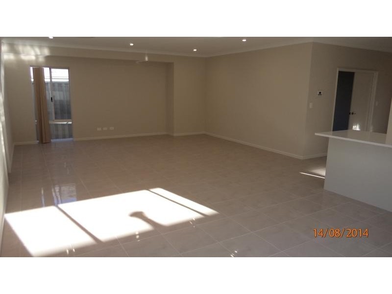 14 Altrincham Grove, Butler WA 6036
