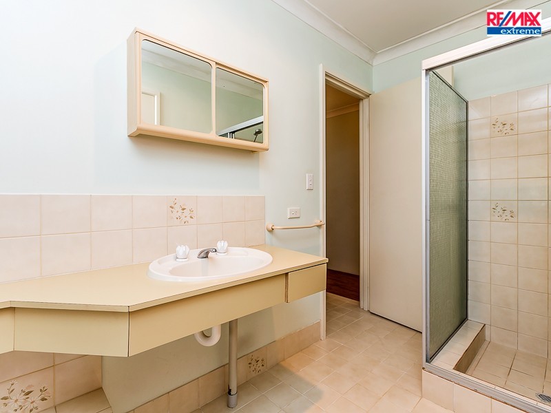 8 Dunham Way, Heathridge WA 6027