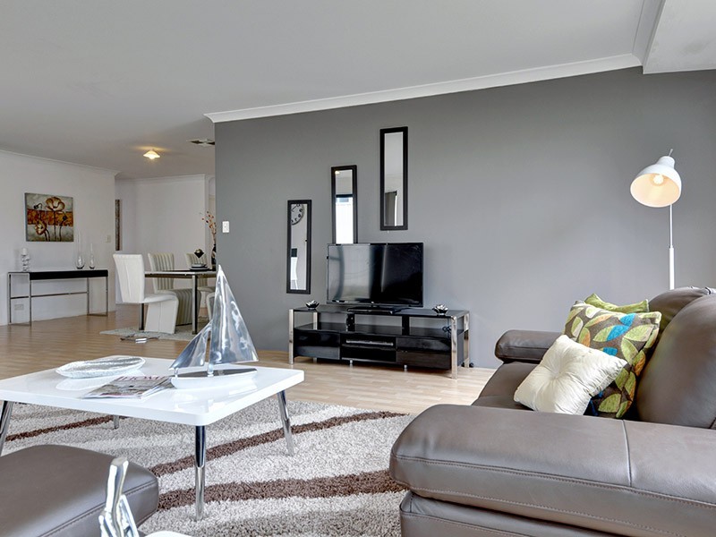 17 Pintabona Drive, Sinagra WA 6065