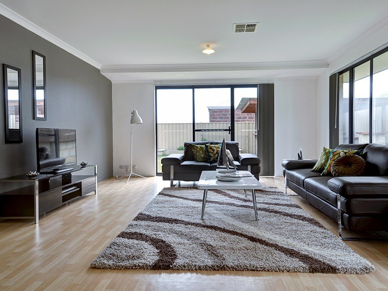 17 Pintabona Drive, Sinagra WA 6065