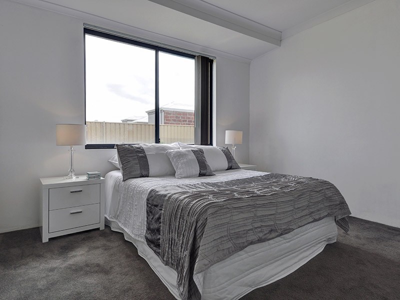 17 Pintabona Drive, Sinagra WA 6065