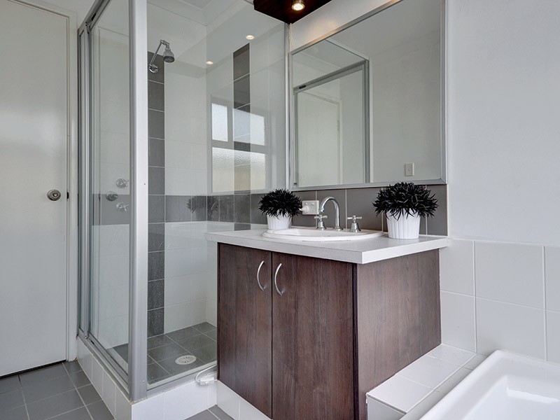 17 Pintabona Drive, Sinagra WA 6065