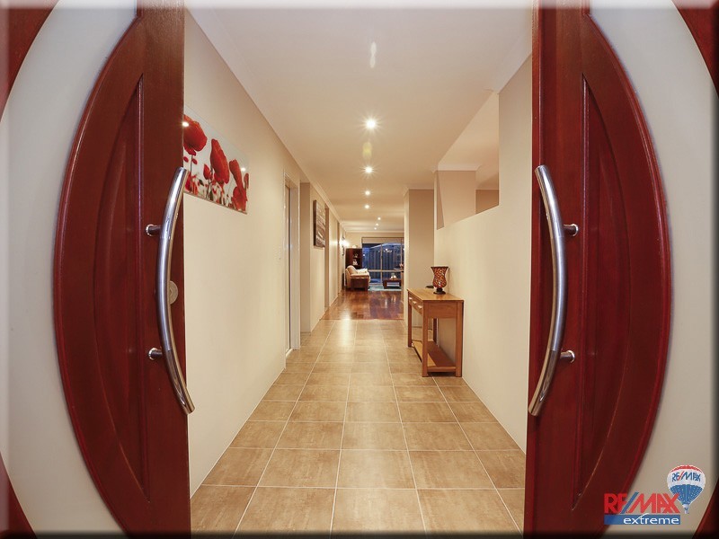 5 Helmsdale Loop, Butler WA 6036