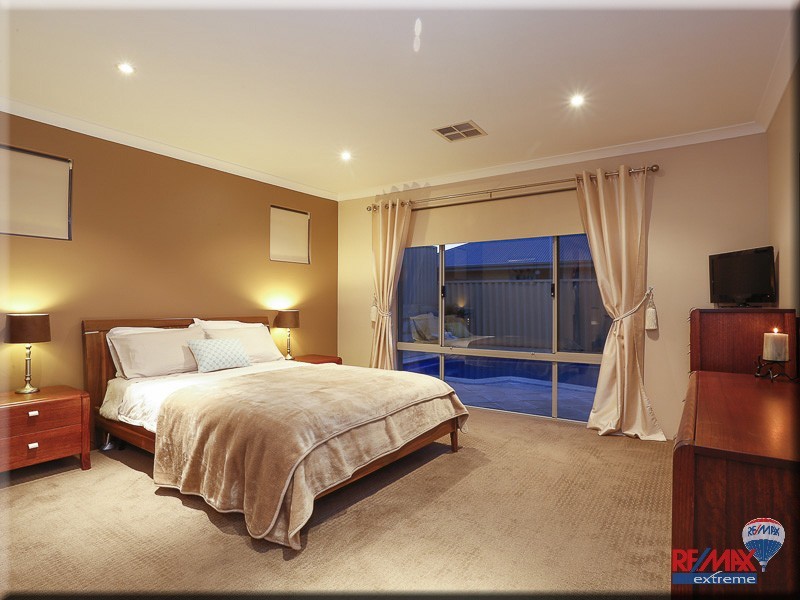 5 Helmsdale Loop, Butler WA 6036