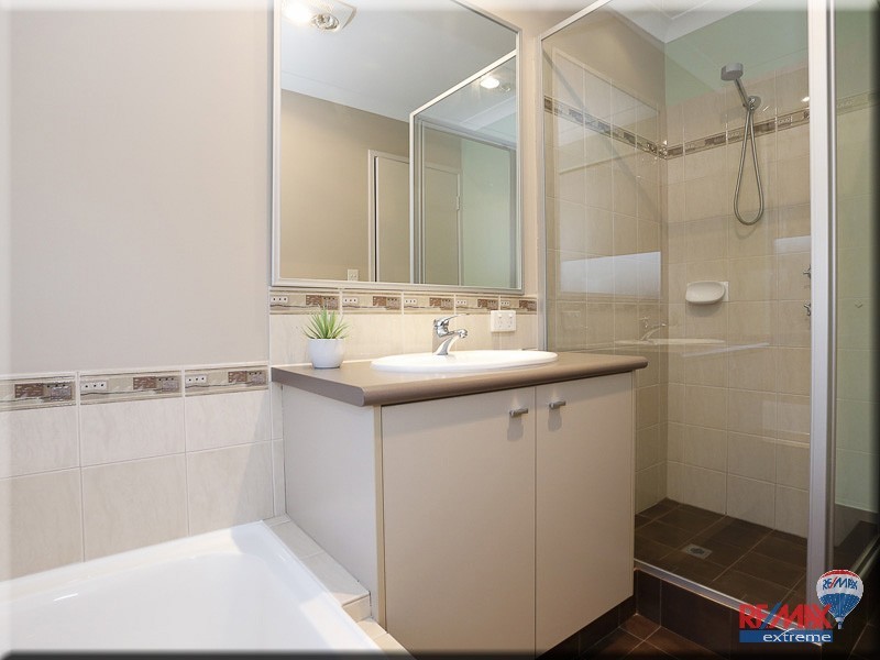 5 Helmsdale Loop, Butler WA 6036