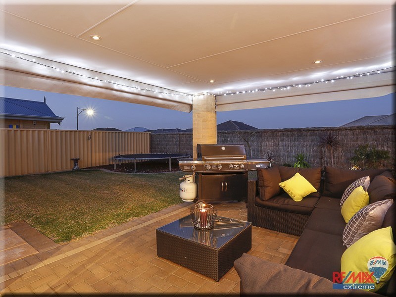 5 Helmsdale Loop, Butler WA 6036