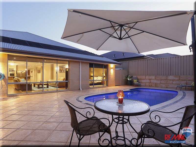 5 Helmsdale Loop, Butler WA 6036