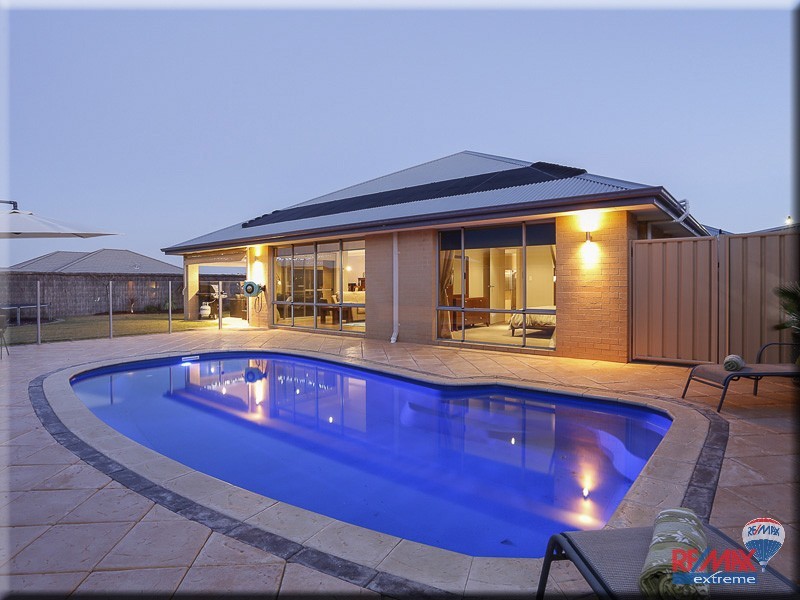 5 Helmsdale Loop, Butler WA 6036