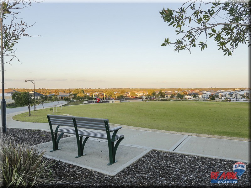 5 Helmsdale Loop, Butler WA 6036