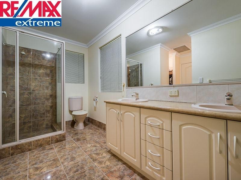 26 Woodlake Retreat, Kingsley WA 6026