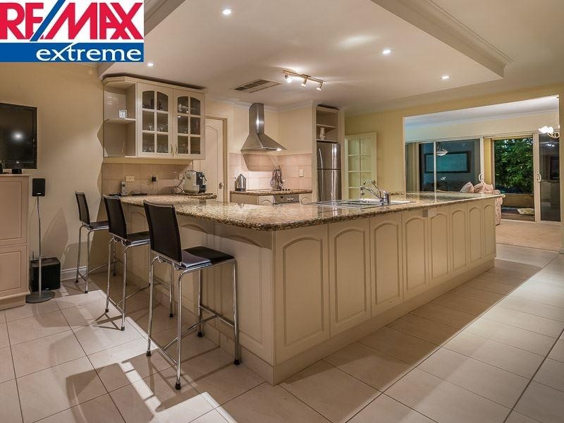 26 Woodlake Retreat, Kingsley WA 6026