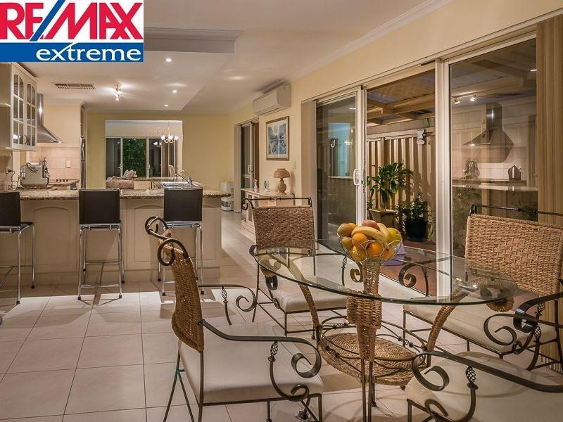 26 Woodlake Retreat, Kingsley WA 6026