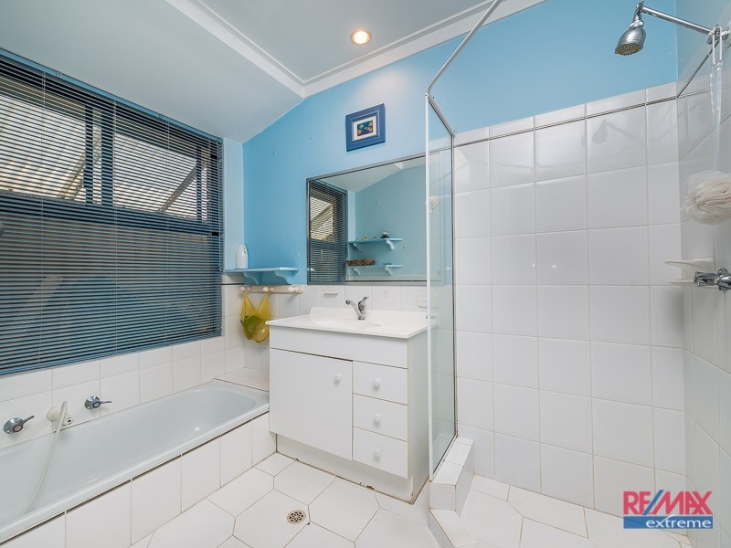 39 Lakevalley Drive, Edgewater WA 6027