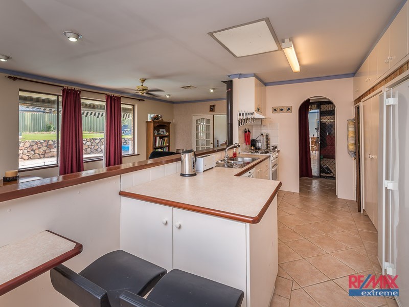 39 Lakevalley Drive, Edgewater WA 6027