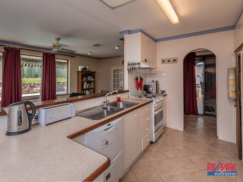 39 Lakevalley Drive, Edgewater WA 6027