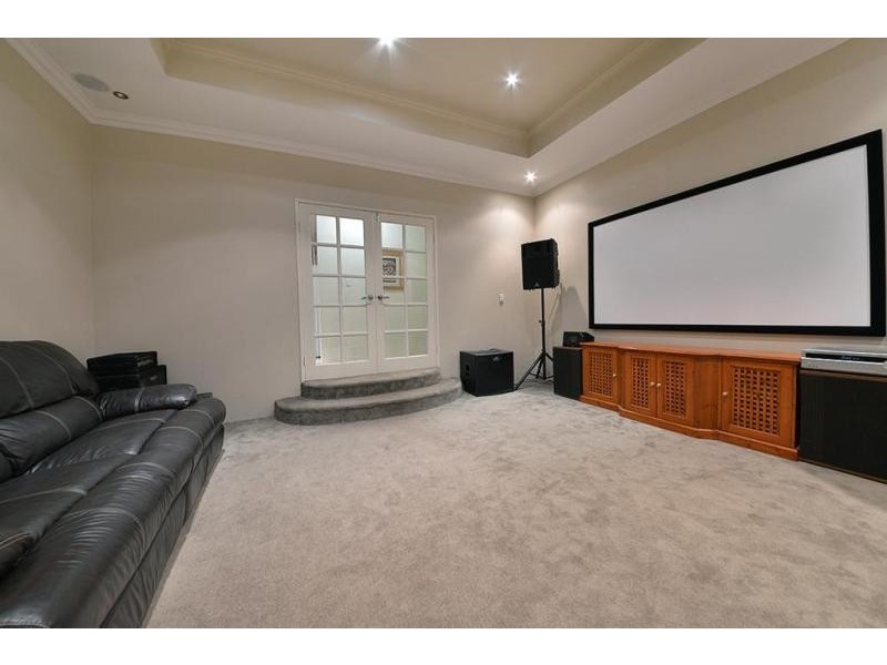 26 Gilbreth Bend, Tapping WA 6065