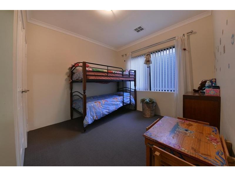 26 Gilbreth Bend, Tapping WA 6065